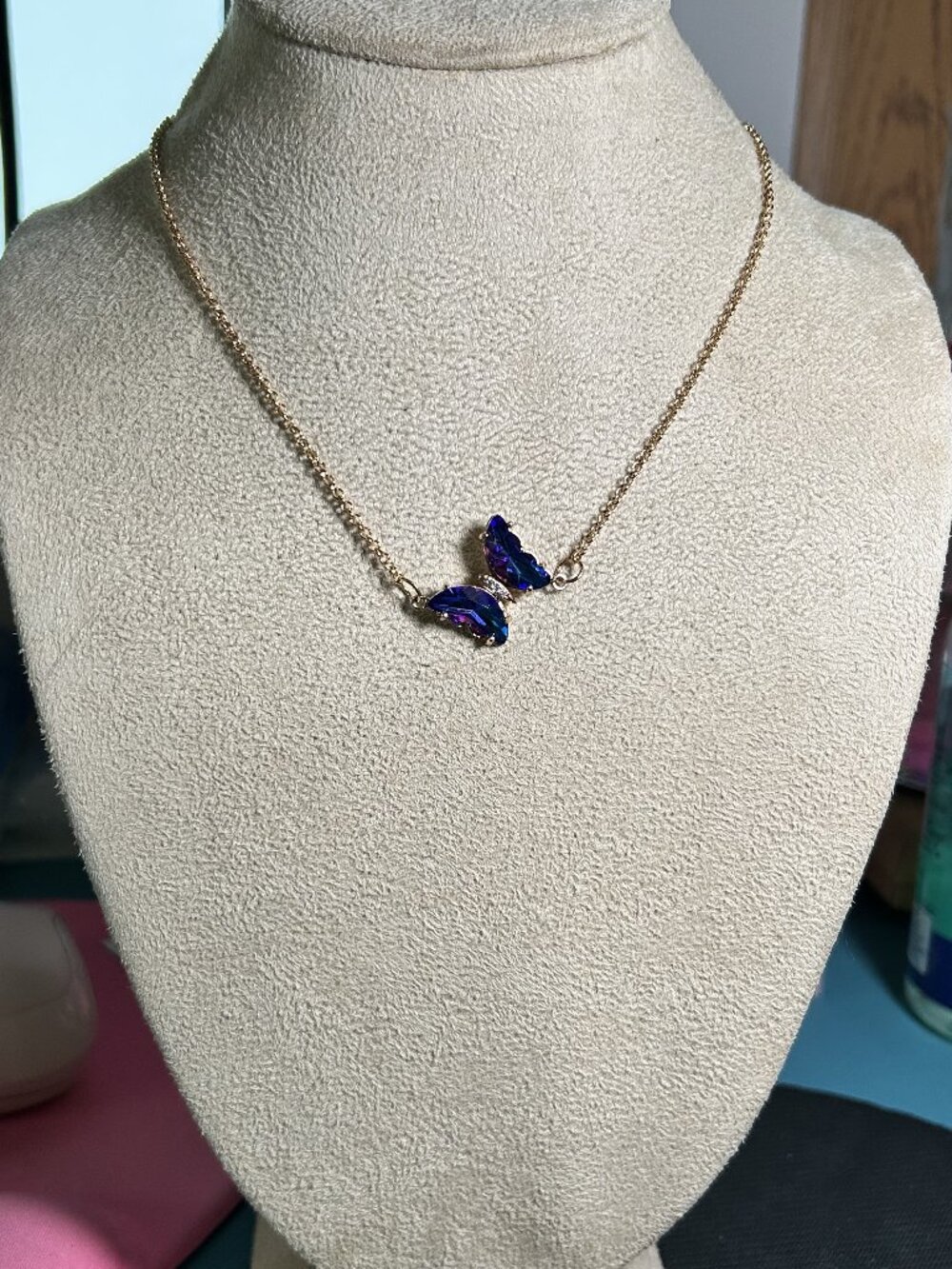 Iridescent Purple Blue Glass Crystal Butterfly Pendant Necklace Gold Tone